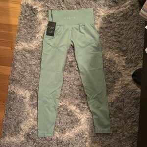 NWT NVGTN size medium green workout leggings